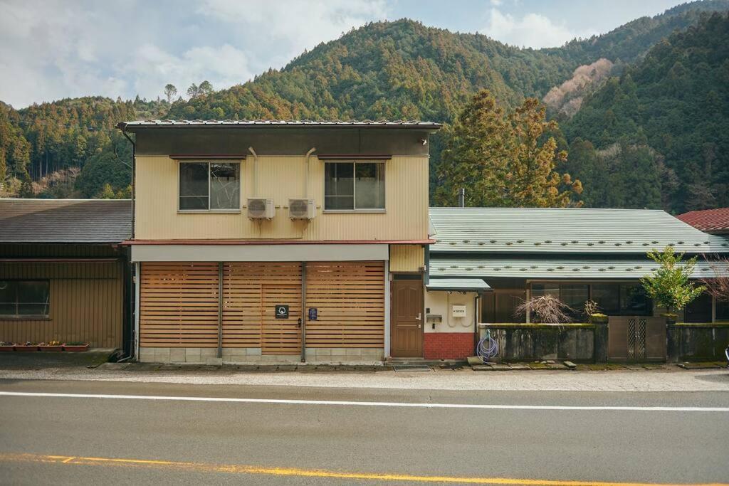 目の前が吉野川・雨天でも屋外体験ができる絶景の一軒家 Villa Otoyocho Luaran gambar